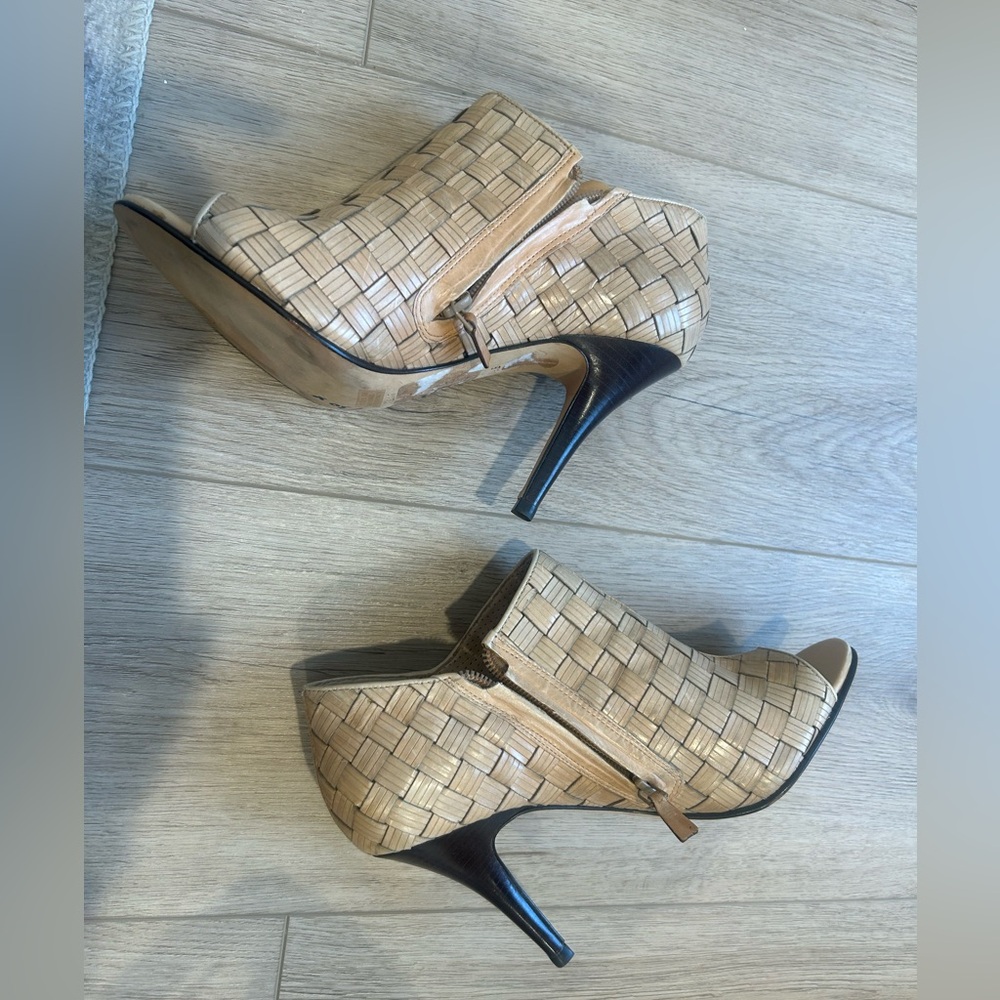Cole Haan Open Toe Ankle Heel Bootie Woven Office Catalina Peep Toe 8.5 B - Picture 5 of 11